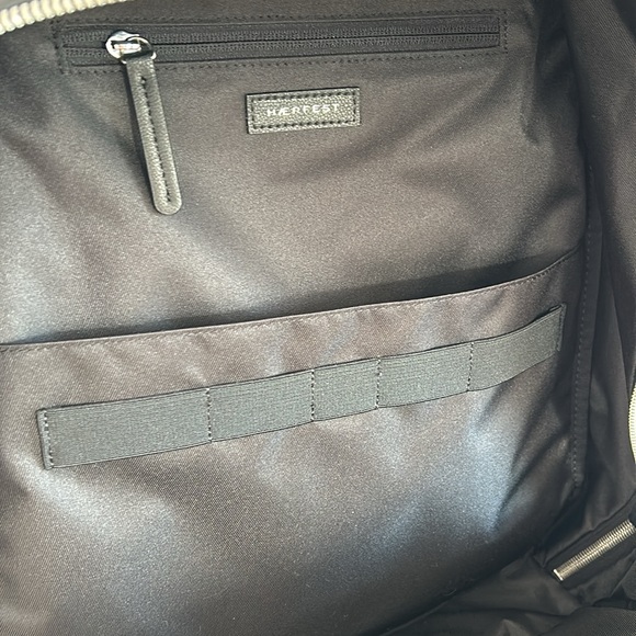 NEW WITH TAGS Limited Edition Haerfest Mercedes Benz Backpack - Picture 16 of 17